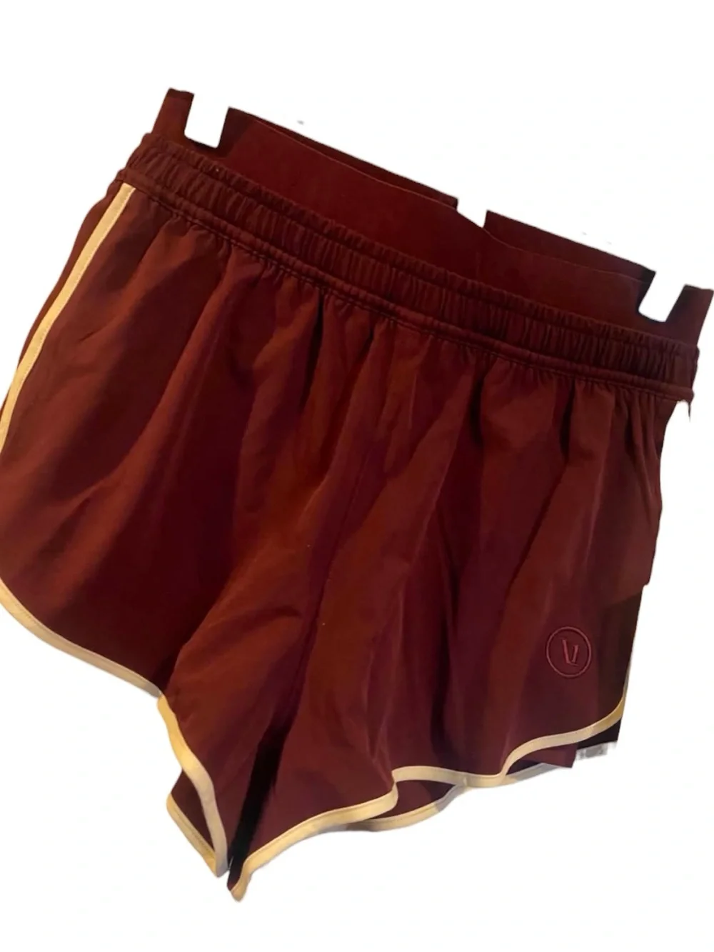 NWT Vuori Luna Piped Short 2” CERISE Size: XS